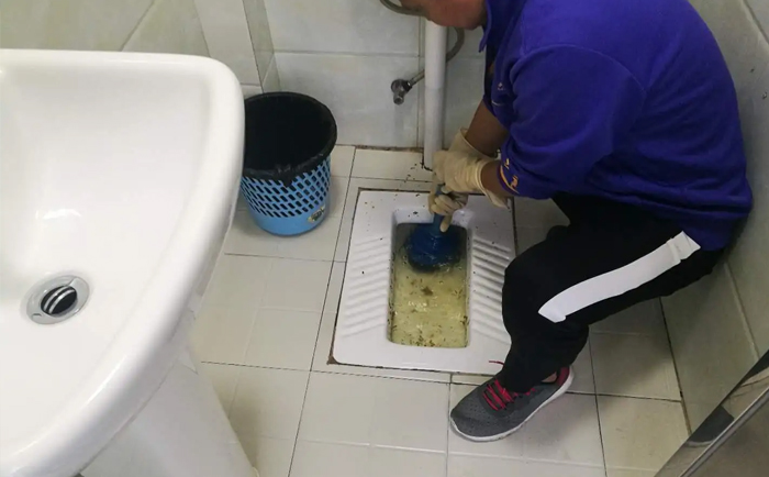 河口疏通蹲坑